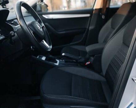 Шкода Октавия 2020 в Киеве на Automoto.ua Серый Шкода Октавия, объемом двигателя 1.97 л и пробегом 273 тыс. км за 15300 $, фото 30 на Automoto.ua