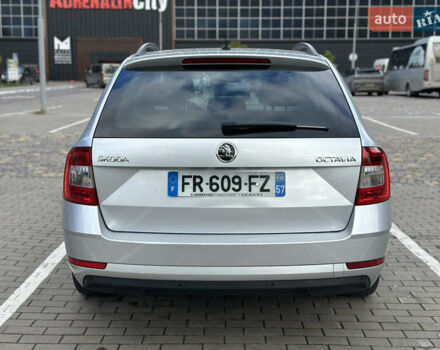 Серый Шкода Октавия, объемом двигателя 2 л и пробегом 185 тыс. км за 17500 $, фото 5 на Automoto.ua