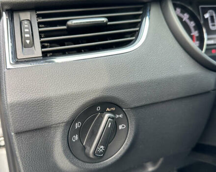 Серый Шкода Октавия, объемом двигателя 2 л и пробегом 185 тыс. км за 17500 $, фото 20 на Automoto.ua