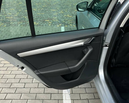 Серый Шкода Октавия, объемом двигателя 2 л и пробегом 185 тыс. км за 17500 $, фото 24 на Automoto.ua