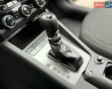 Серый Шкода Октавия, объемом двигателя 1.97 л и пробегом 283 тыс. км за 17499 $, фото 73 на Automoto.ua