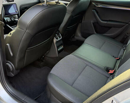 Серый Шкода Октавия, объемом двигателя 2 л и пробегом 182 тыс. км за 15300 $, фото 9 на Automoto.ua