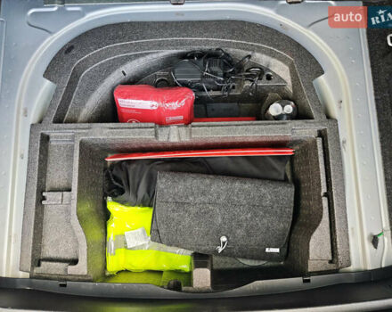 Серый Шкода Октавия, объемом двигателя 2 л и пробегом 166 тыс. км за 19900 $, фото 64 на Automoto.ua