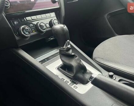 Серый Шкода Октавия, объемом двигателя 1.5 л и пробегом 255 тыс. км за 15990 $, фото 18 на Automoto.ua