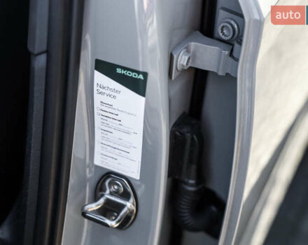 Серый Шкода Октавия, объемом двигателя 2 л и пробегом 210 тыс. км за 29900 $, фото 70 на Automoto.ua