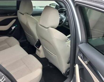 Серый Шкода Октавия, объемом двигателя 1.98 л и пробегом 85 тыс. км за 27000 $, фото 7 на Automoto.ua