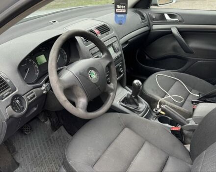 Сірий Шкода Октавія, об'ємом двигуна 2 л та пробігом 300 тис. км за 2999 $, фото 17 на Automoto.ua