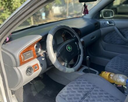 Серый Шкода Октавия, объемом двигателя 1.8 л и пробегом 360 тыс. км за 2999 $, фото 3 на Automoto.ua