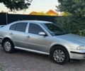Серый Шкода Октавия, объемом двигателя 1.6 л и пробегом 300 тыс. км за 2300 $, фото 1 на Automoto.ua