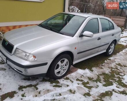 Серый Шкода Октавия, объемом двигателя 1.6 л и пробегом 221 тыс. км за 2850 $, фото 1 на Automoto.ua