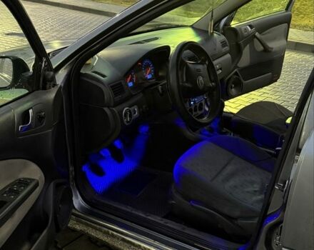 Сірий Шкода Октавія, об'ємом двигуна 1.6 л та пробігом 277 тис. км за 2000 $, фото 6 на Automoto.ua