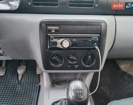 Серый Шкода Октавия, объемом двигателя 1.6 л и пробегом 221 тыс. км за 2850 $, фото 5 на Automoto.ua