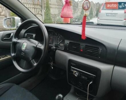 Серый Шкода Октавия, объемом двигателя 1.6 л и пробегом 221 тыс. км за 2850 $, фото 7 на Automoto.ua