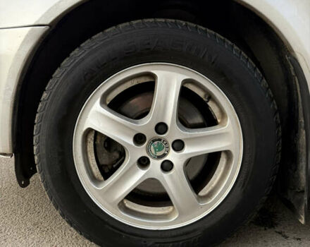 Сірий Шкода Октавія, об'ємом двигуна 1.78 л та пробігом 193 тис. км за 2950 $, фото 10 на Automoto.ua