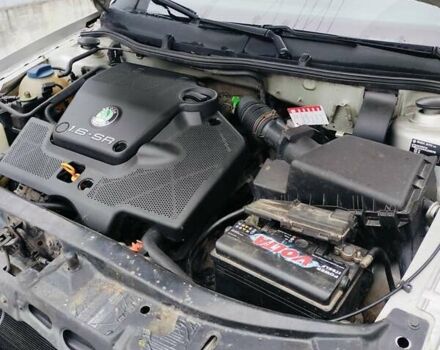 Серый Шкода Октавия, объемом двигателя 1.6 л и пробегом 211 тыс. км за 3250 $, фото 2 на Automoto.ua