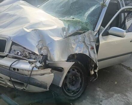 Сірий Шкода Октавія, об'ємом двигуна 1.6 л та пробігом 300 тис. км за 1300 $, фото 3 на Automoto.ua