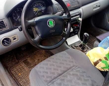 Серый Шкода Октавия, объемом двигателя 2 л и пробегом 333 тыс. км за 2300 $, фото 2 на Automoto.ua