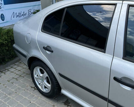 Серый Шкода Октавия, объемом двигателя 1.6 л и пробегом 162 тыс. км за 4200 $, фото 2 на Automoto.ua