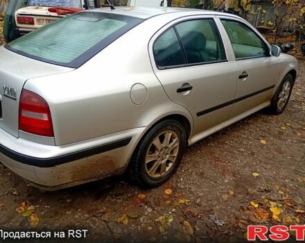 Серый Шкода Октавия, объемом двигателя 2 л и пробегом 333 тыс. км за 2300 $, фото 4 на Automoto.ua