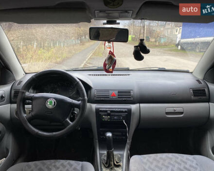 Серый Шкода Октавия, объемом двигателя 1.8 л и пробегом 260 тыс. км за 3000 $, фото 6 на Automoto.ua