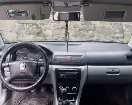 Сірий Шкода Октавія, об'ємом двигуна 2 л та пробігом 320 тис. км за 2400 $, фото 4 на Automoto.ua