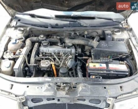 Серый Шкода Октавия, объемом двигателя 1.9 л и пробегом 300 тыс. км за 3600 $, фото 5 на Automoto.ua