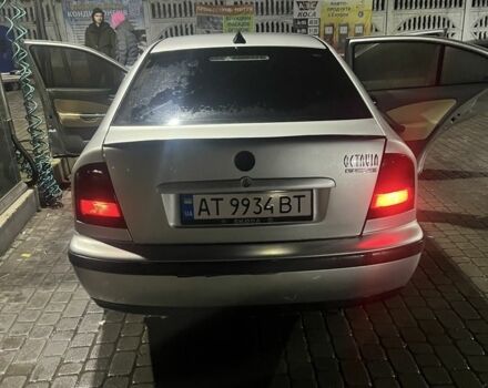 Серый Шкода Октавия, объемом двигателя 2 л и пробегом 308 тыс. км за 2700 $, фото 3 на Automoto.ua