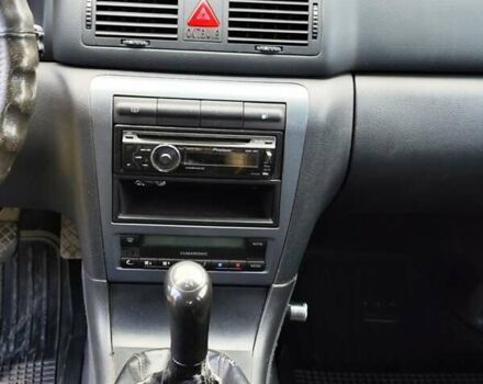 Серый Шкода Октавия, объемом двигателя 1.78 л и пробегом 270 тыс. км за 3800 $, фото 2 на Automoto.ua