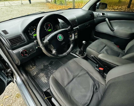 Сірий Шкода Октавія, об'ємом двигуна 2 л та пробігом 275 тис. км за 3800 $, фото 9 на Automoto.ua