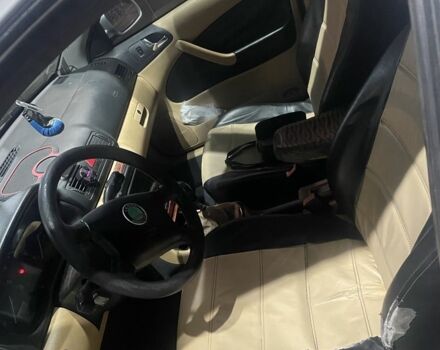 Серый Шкода Октавия, объемом двигателя 1.8 л и пробегом 387 тыс. км за 3600 $, фото 5 на Automoto.ua