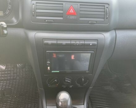 Серый Шкода Октавия, объемом двигателя 1.6 л и пробегом 250 тыс. км за 5100 $, фото 1 на Automoto.ua