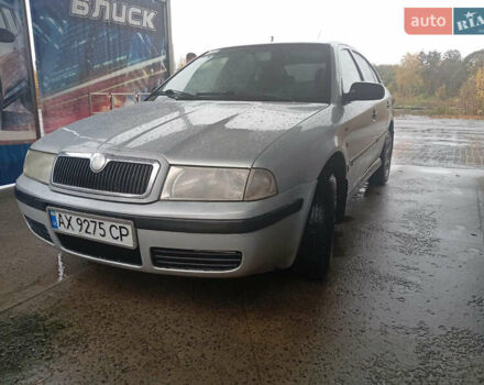 Шкода Октавия 2001 в Полтаве на Automoto.ua Серый Шкода Октавия, объемом двигателя 1.6 л и пробегом 300 тыс. км за 3000 $, фото 1 на Automoto.ua