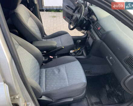 Сірий Шкода Октавія, об'ємом двигуна 1.6 л та пробігом 250 тис. км за 5500 $, фото 6 на Automoto.ua
