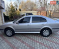 Серый Шкода Октавия, объемом двигателя 1.6 л и пробегом 406 тыс. км за 5200 $, фото 1 на Automoto.ua