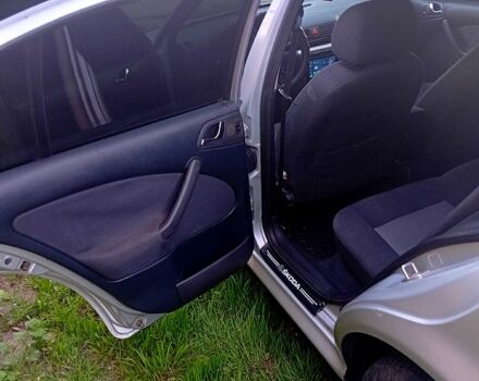 Серый Шкода Октавия, объемом двигателя 1.6 л и пробегом 220 тыс. км за 5000 $, фото 7 на Automoto.ua