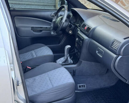 Серый Шкода Октавия, объемом двигателя 1.6 л и пробегом 406 тыс. км за 5200 $, фото 6 на Automoto.ua