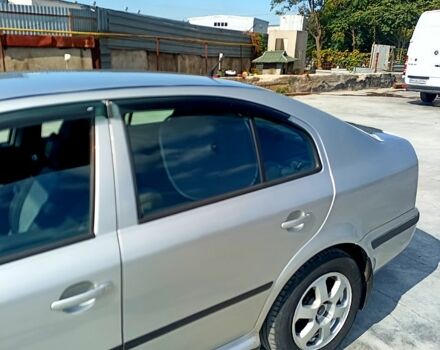 Серый Шкода Октавия, объемом двигателя 2 л и пробегом 320 тыс. км за 4800 $, фото 2 на Automoto.ua