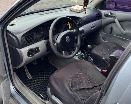 Сірий Шкода Октавія, об'ємом двигуна 1.6 л та пробігом 250 тис. км за 3000 $, фото 5 на Automoto.ua