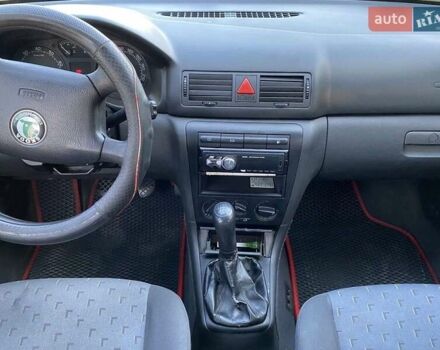 Серый Шкода Октавия, объемом двигателя 1.6 л и пробегом 401 тыс. км за 3900 $, фото 3 на Automoto.ua