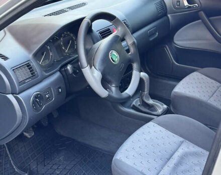 Серый Шкода Октавия, объемом двигателя 1.6 л и пробегом 406 тыс. км за 5200 $, фото 7 на Automoto.ua