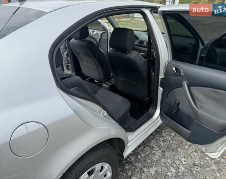 Серый Шкода Октавия, объемом двигателя 1.6 л и пробегом 226 тыс. км за 5500 $, фото 38 на Automoto.ua