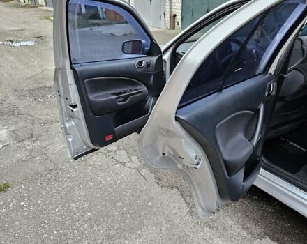 Серый Шкода Октавия, объемом двигателя 1.6 л и пробегом 256 тыс. км за 4150 $, фото 11 на Automoto.ua