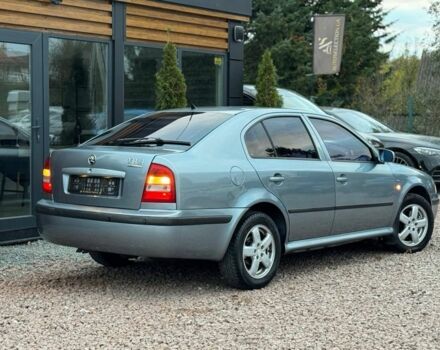 Серый Шкода Октавия, объемом двигателя 1.8 л и пробегом 209 тыс. км за 3990 $, фото 2 на Automoto.ua