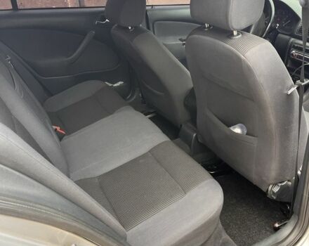 Серый Шкода Октавия, объемом двигателя 1.8 л и пробегом 337 тыс. км за 3600 $, фото 4 на Automoto.ua