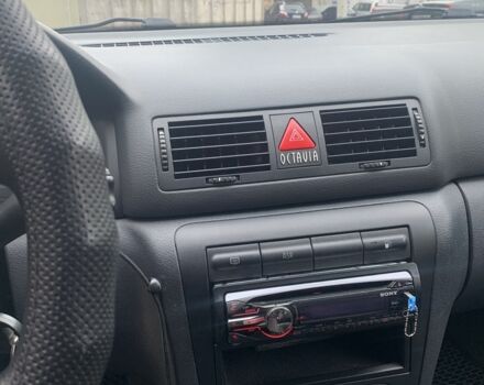 Серый Шкода Октавия, объемом двигателя 1.6 л и пробегом 196 тыс. км за 4700 $, фото 5 на Automoto.ua