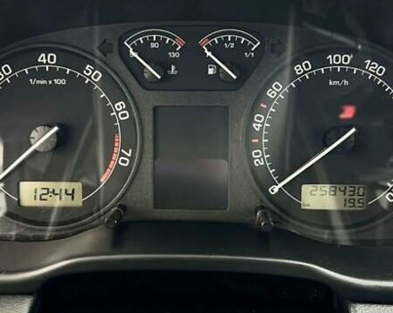 Серый Шкода Октавия, объемом двигателя 1.78 л и пробегом 260 тыс. км за 4300 $, фото 10 на Automoto.ua