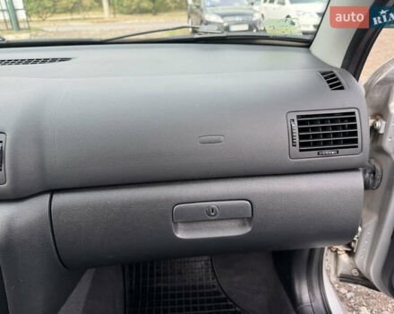 Серый Шкода Октавия, объемом двигателя 1.6 л и пробегом 226 тыс. км за 5500 $, фото 53 на Automoto.ua