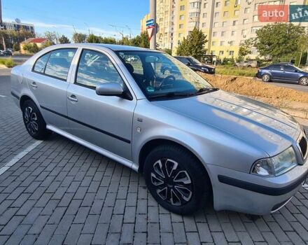 Сірий Шкода Октавія, об'ємом двигуна 1.6 л та пробігом 300 тис. км за 4300 $, фото 2 на Automoto.ua