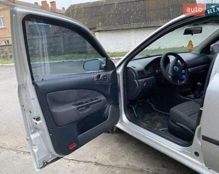 Сірий Шкода Октавія, об'ємом двигуна 2 л та пробігом 188 тис. км за 3700 $, фото 17 на Automoto.ua