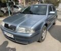 Серый Шкода Октавия, объемом двигателя 2 л и пробегом 238 тыс. км за 4000 $, фото 1 на Automoto.ua